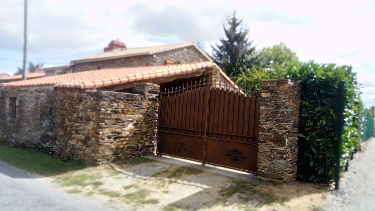 Au Clos de Launay Chambres d’Hôtes Le Cellier Exterior foto